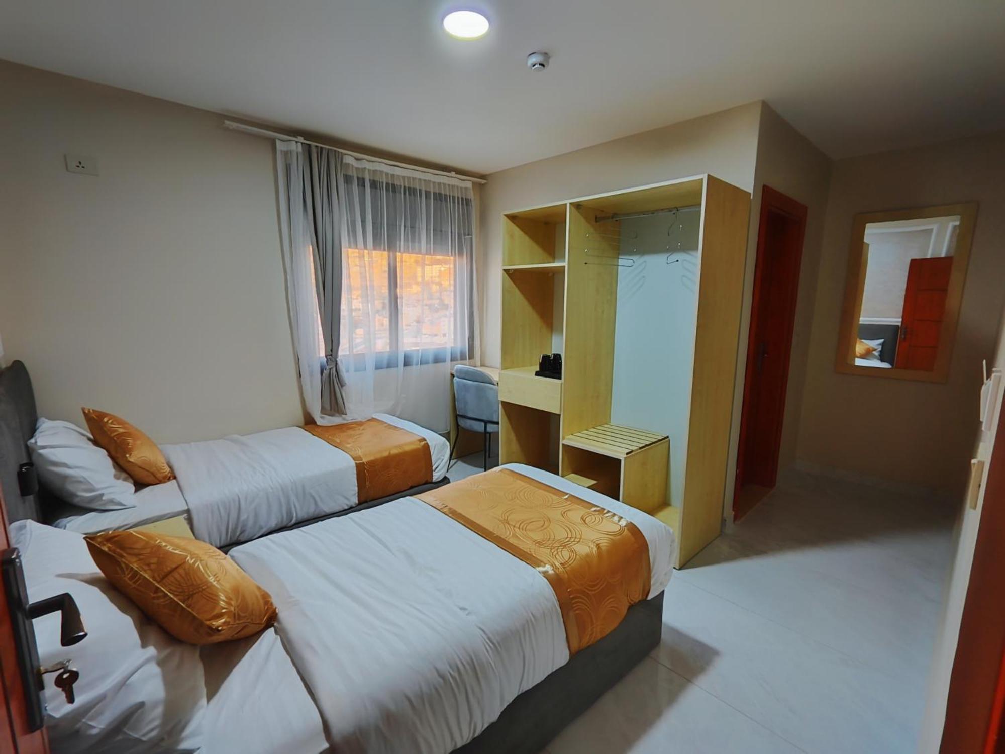 Rakan Aparthotel And Luxury Rooms Wadi Musa Esterno foto