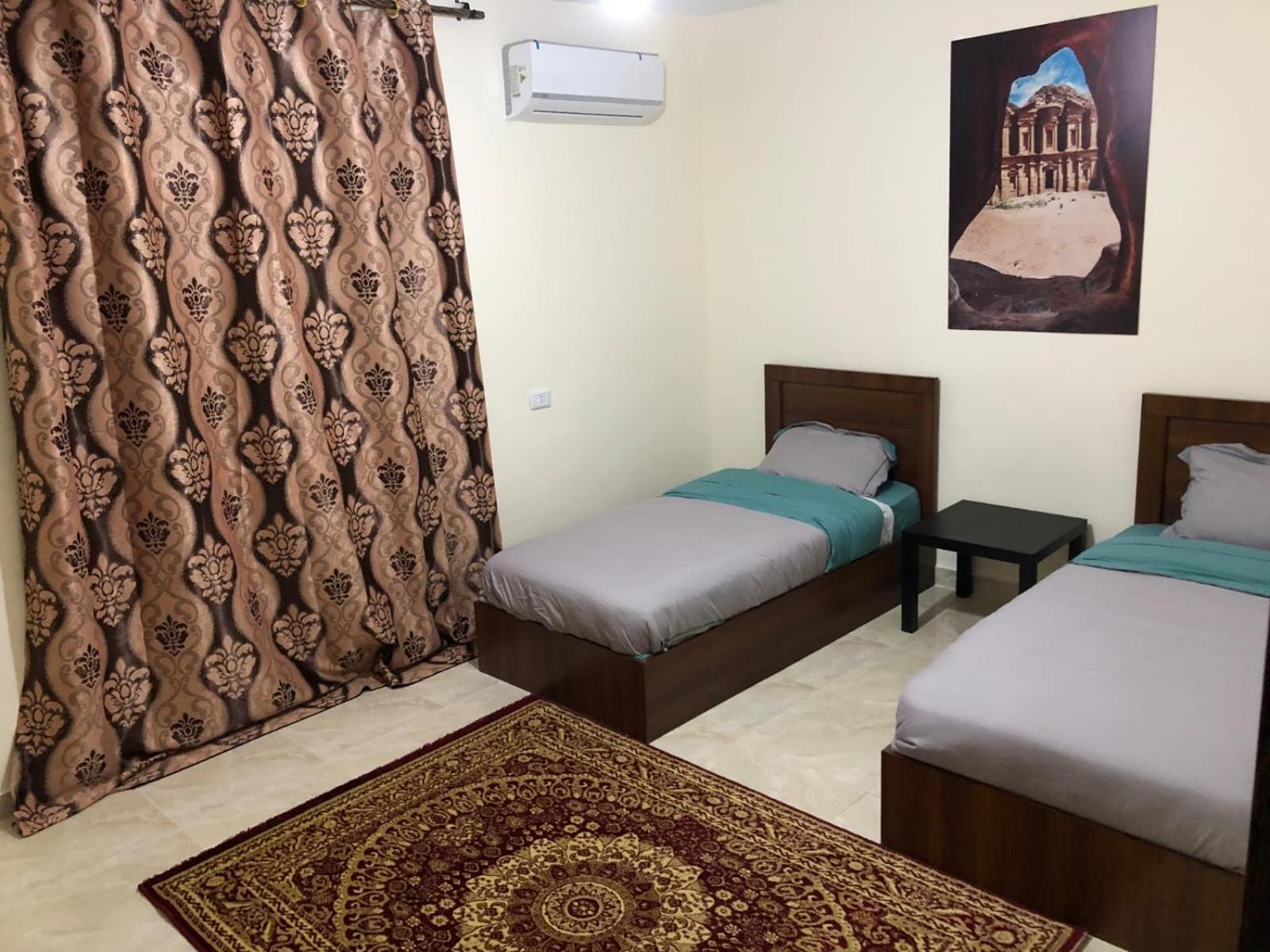 Rakan Aparthotel And Luxury Rooms Wadi Musa Esterno foto